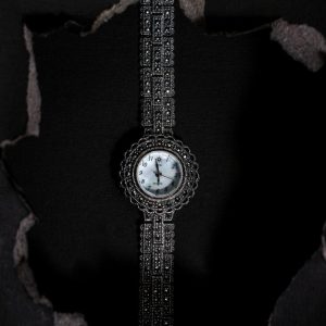 ساعات الفضة النسائية